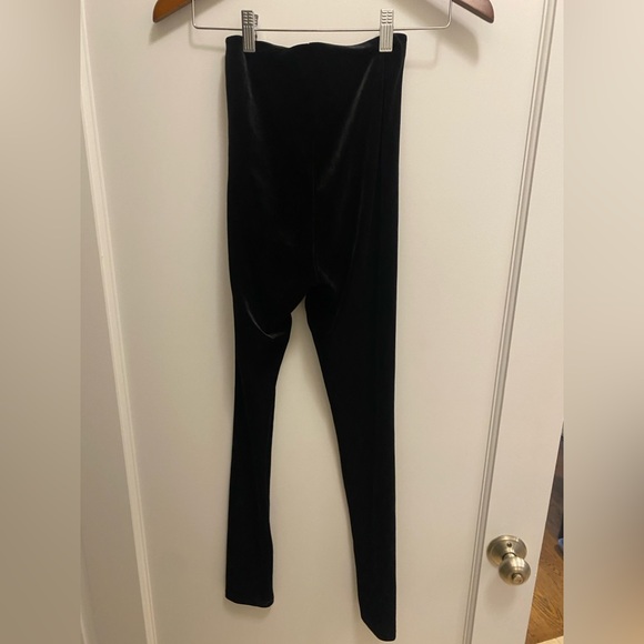 🤩🎬Commando Velvet Leggings!🎬🤩 - Picture 2 of 6